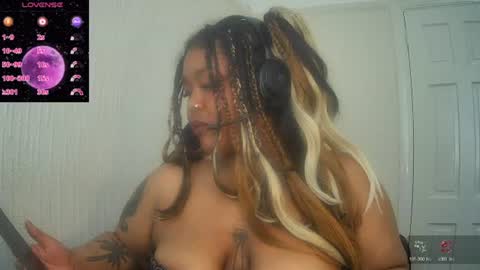DeeDee online show from 06-19-26, 11:03