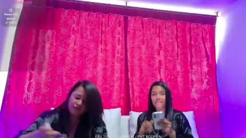 Double Delight online show from 04-23-26, 09:17