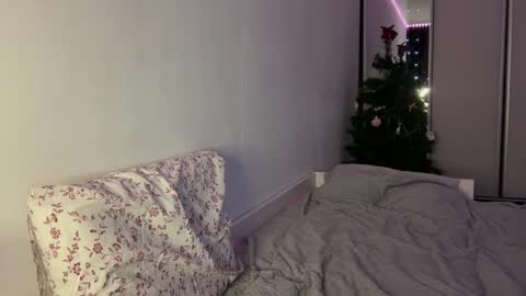 MOLLYYYY dont forget to give me a thumb up online show from 12-22-24, 02:06