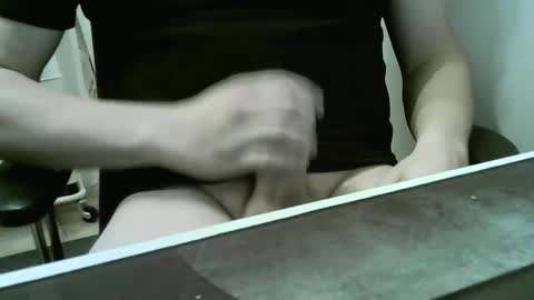 doudoudou online show from 10-27-25, 07:51