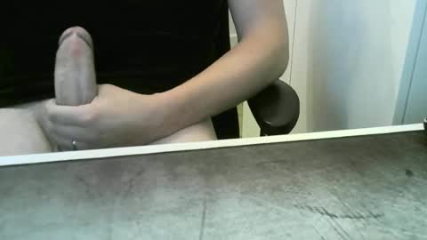 Snapshot of doudoudou1 chatting on 06-15-26, 07:38 doudoudou online show from 06-15-26, 07:38