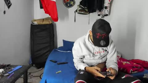 Snapshot of douglas_gallegos chatting on 02-19-26, 02:29 douglas_gallegos online show from 02-19-26, 02:29