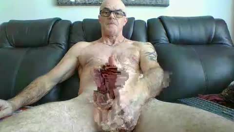 Snapshot of doum1122 chatting on 02-19-26, 06:48 doum1122 online show from 02-19-26, 06:48