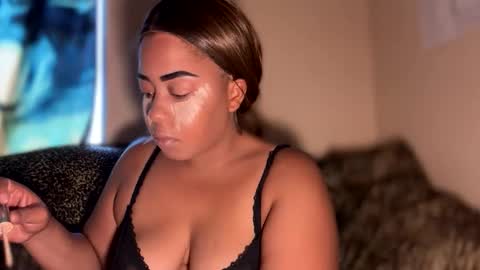 dove_love22 online show from 12-01-25, 06:57