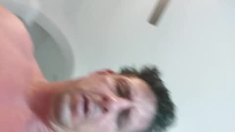 Snapshot of downdog925 chatting on 01-06-25, 08:18 Some guy in Florida online show from 01-06-25, 08:18