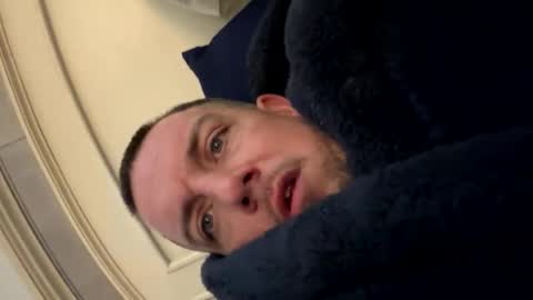 Snapshot of downtowndave48 chatting on 11-23-25, 08:03 downtowndave48 online show from 11-23-25, 08:03