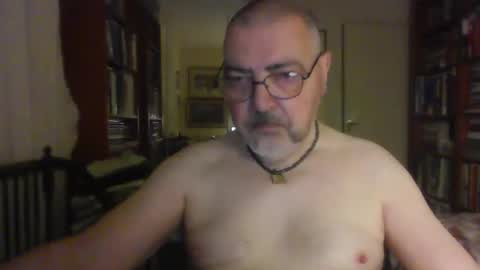 Snapshot of doxoebloke68 chatting on 09-29-25, 05:45 doxoebloke68 online show from 09-29-25, 05:45