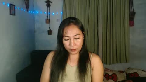 doyouwantme143 online show from 10-08-25, 01:42