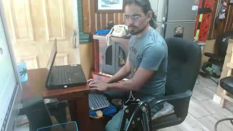 Snapshot of dr_simon84 chatting on 12-01-24, 07:36 Dr Simon online show from 12-01-24, 07:36