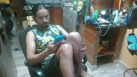 Snapshot of dr_simon84 chatting on 01-08-25, 05:16 Dr Simon online show from 01-08-25, 05:16