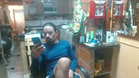 Snapshot of dr_simon84 chatting on 01-12-25, 07:53 Dr Simon online show from 01-12-25, 07:53