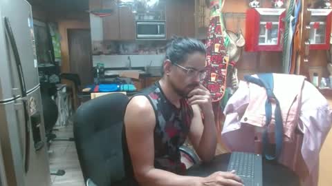 Snapshot of dr_simon84 chatting on 01-23-25, 12:30 Dr Simon online show from 01-23-25, 12:30