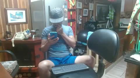 Snapshot of dr_simon84 chatting on 01-27-25, 12:01 Dr Simon online show from 01-27-25, 12:01