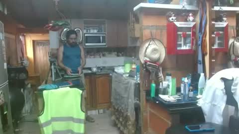 Snapshot of dr_simon84 chatting on 01-28-25, 09:08 Dr Simon online show from 01-28-25, 09:08