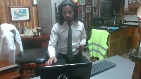 Snapshot of dr_simon84 chatting on 01-30-25, 05:52 Dr Simon online show from 01-30-25, 05:52