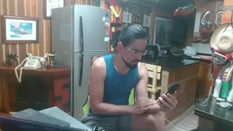 Snapshot of dr_simon84 chatting on 02-19-25, 06:11 Dr Simon online show from 02-19-25, 06:11