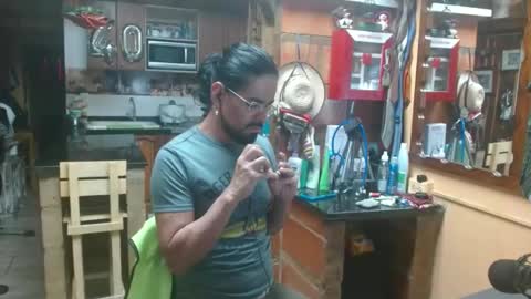 Snapshot of dr_simon84 chatting on 02-21-25, 03:56 Dr Simon online show from 02-21-25, 03:56