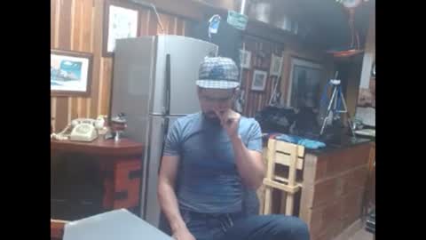 Snapshot of dr_simon84 chatting on 03-02-25, 06:48 Dr Simon online show from 03-02-25, 06:48