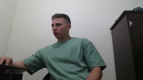 draco_boy2000 online show from 10-13-25, 09:04