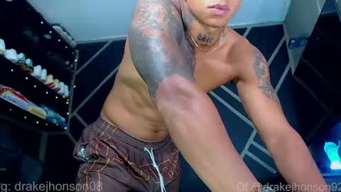 Snapshot of drake_jhonson08 chatting on 06-20-26, 04:04 Drake online show from 06-20-26, 04:04