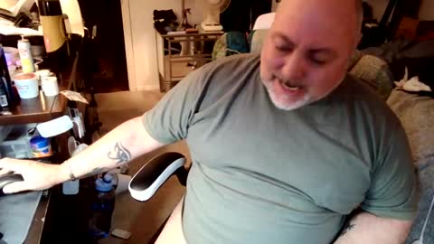 Snapshot of drake_r_darkrose chatting on 12-03-24, 08:27 Drake D Vamp aka Drake DarkRose online show from 12-03-24, 08:27