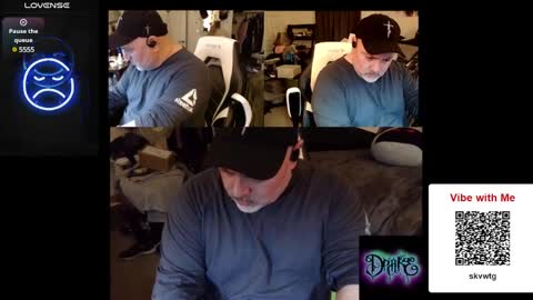 Snapshot of drake_r_darkrose chatting on 02-14-25, 04:58 Drake D Vamp aka Drake DarkRose online show from 02-14-25, 04:58