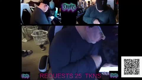 Snapshot of drake_r_darkrose chatting on 03-01-25, 11:28 Drake D Vamp aka Drake DarkRose online show from 03-01-25, 11:28