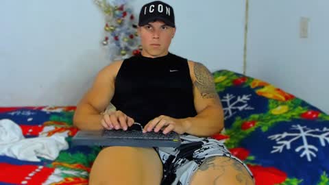 Snapshot of drake_xion1 chatting on 12-18-24, 11:51 drake_xion1 online show from 12-18-24, 11:51