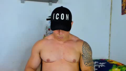 Snapshot of drake_xion1 chatting on 12-27-24, 01:43 drake_xion1 online show from 12-27-24, 01:43
