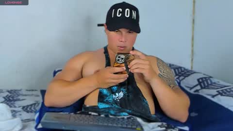 Snapshot of drake_xion1 chatting on 02-18-25, 10:36 drake_xion1 online show from 02-18-25, 10:36