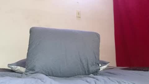 Snapshot of drakesonxx chatting on 03-09-25, 07:37 Andrs  Independent Model online show from 03-09-25, 07:37