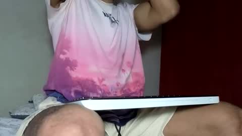 Snapshot of drakesonxx chatting on 09-22-25, 10:39 Andrs  Independent Model online show from 09-22-25, 10:39