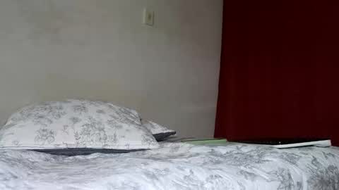 Snapshot of drakesonxx chatting on 09-26-25, 10:19 Andrs  Independent Model online show from 09-26-25, 10:19