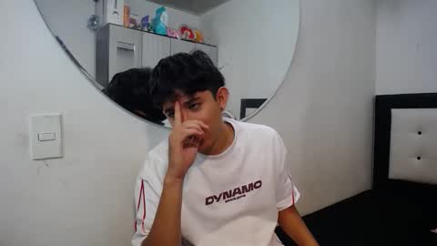 -- nicolle and jhon -- online show from 02-07-26, 11:52