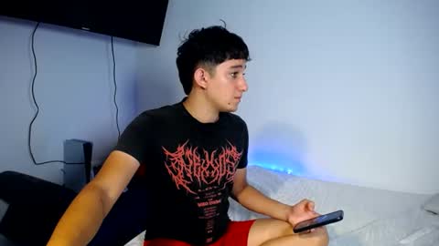 -- nicolle and jhon -- online show from 08-01-26, 06:34