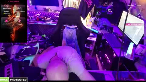 Snapshot of drawingcock chatting on 09-13-25, 10:53 drawingcock online show from 09-13-25, 10:53