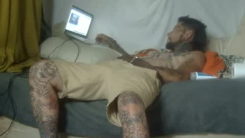 Snapshot of dreadedted chatting on 06-18-26, 08:46 Dreadedted online show from 06-18-26, 08:46