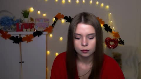 Mari online show from 10-27-25, 07:12