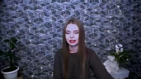 Mari online show from 11-13-25, 06:12