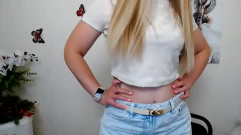 Mari online show from 07-23-26, 05:38