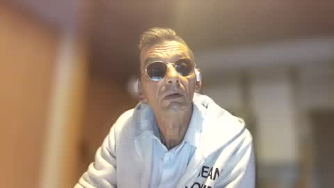 Dreambob online show from 06-10-26, 05:56