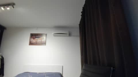 Johnny online show from 11-19-25, 02:39