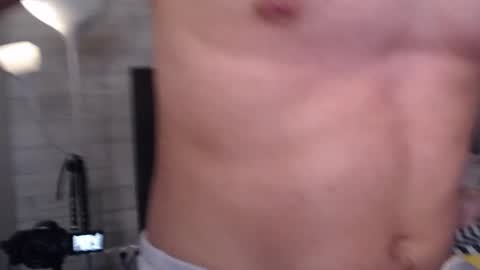 Olivia and Max online show from 01-18-26, 09:46