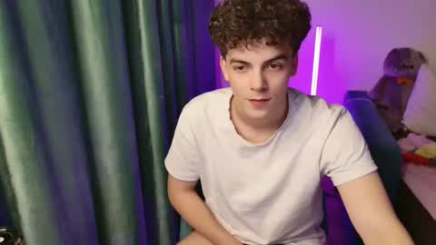 Snapshot of dreamgonetan chatting on 10-06-25, 09:12 dreamgonetan online show from 10-06-25, 09:12