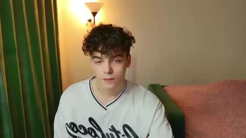 Snapshot of dreamgonetan chatting on 11-09-25, 01:09 dreamgonetan online show from 11-09-25, 01:09