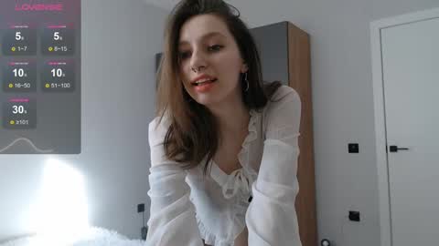  Hello im Eva  online show from 03-06-25, 12:30