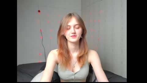 dreamy_pollyyy online show from 03-11-26, 12:44