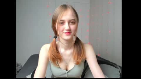 Snapshot of dreamy_pollyyy chatting on 03-30-26, 04:08 dreamy_pollyyy online show from 03-30-26, 04:08