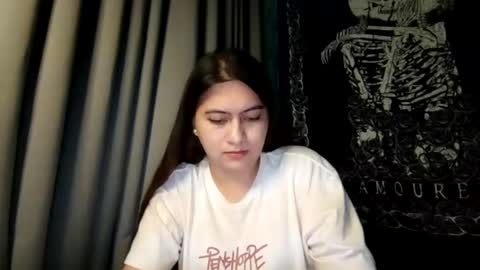 Snapshot of dreamycreamyst chatting on 01-24-25, 11:23 dreamycreamyst online show from 01-24-25, 11:23