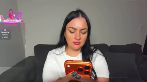 dreamyhousewife1 online show from 11-14-25, 07:23